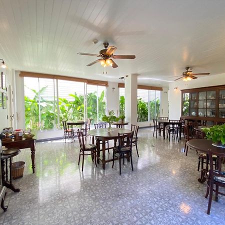 Ssip Boutique Dhevej Bangkok (Adults Only) Otel Dış mekan fotoğraf