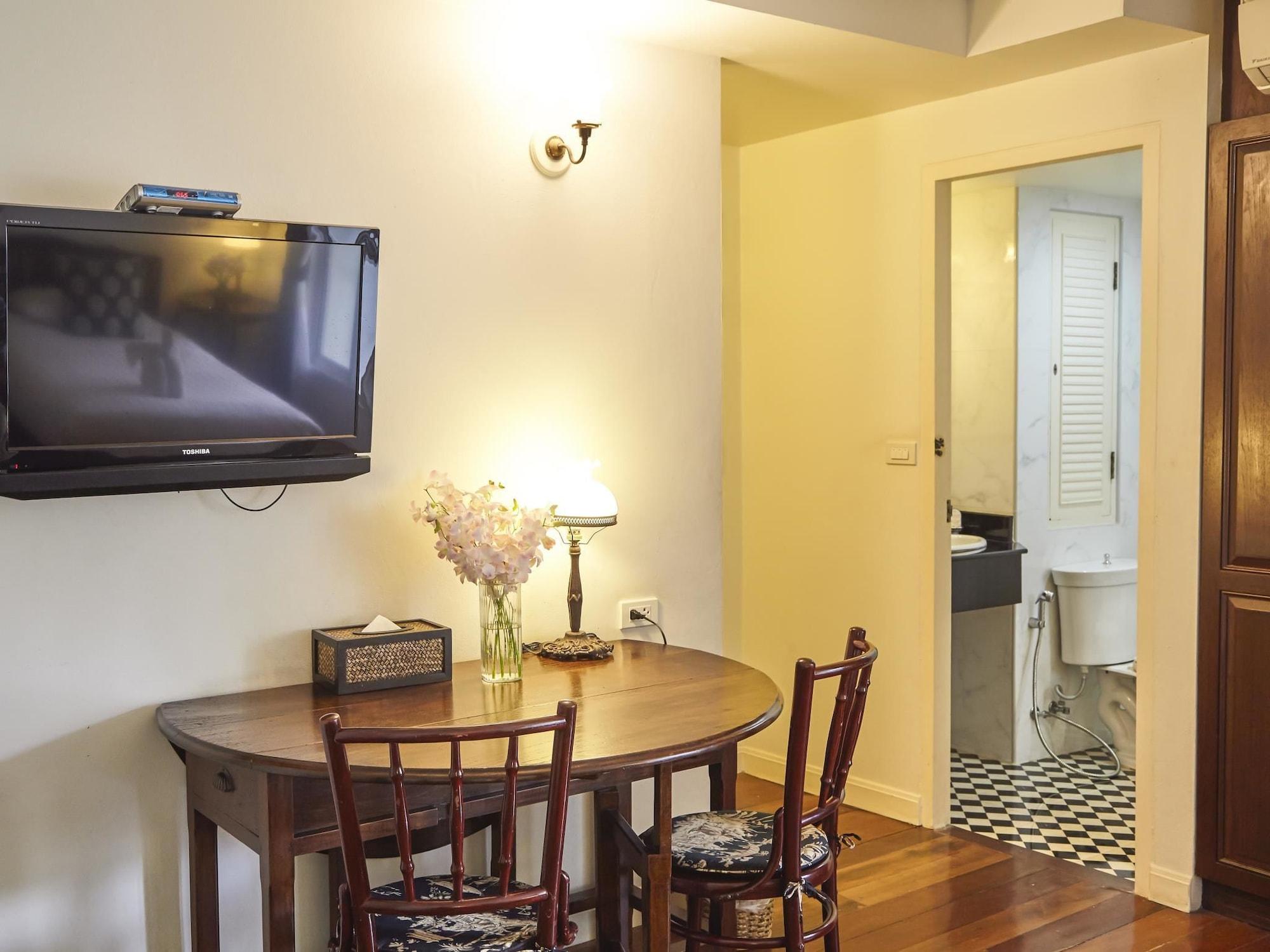 Ssip Boutique Dhevej Bangkok (Adults Only) Otel Dış mekan fotoğraf
