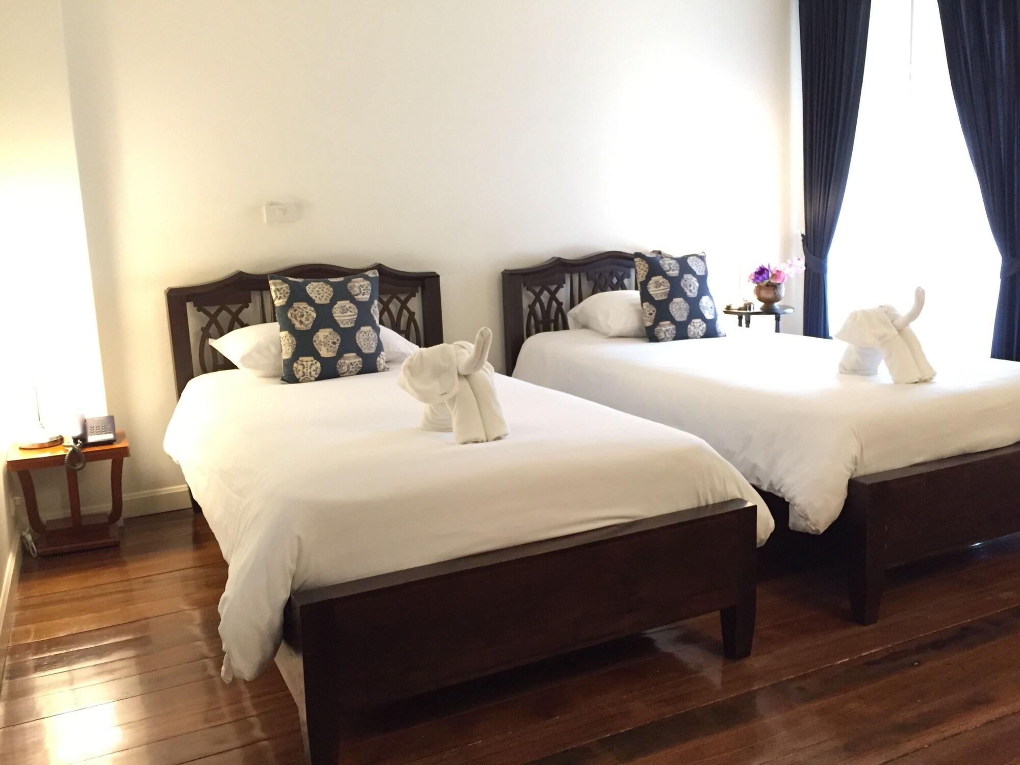 Ssip Boutique Dhevej Bangkok (Adults Only) Otel Dış mekan fotoğraf