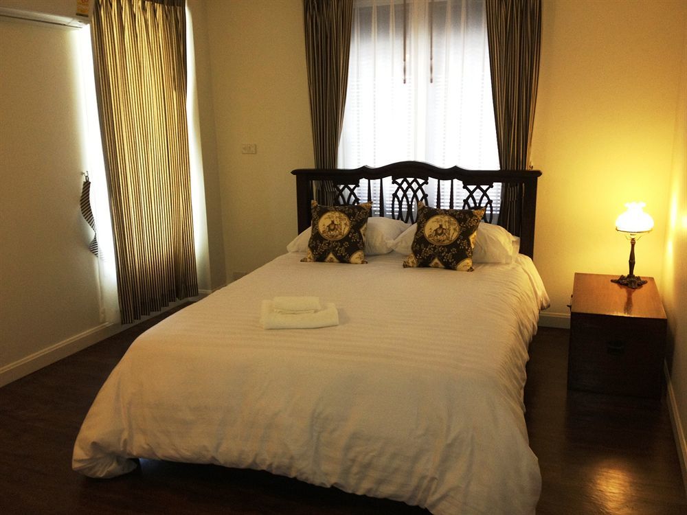 Ssip Boutique Dhevej Bangkok (Adults Only) Otel Dış mekan fotoğraf