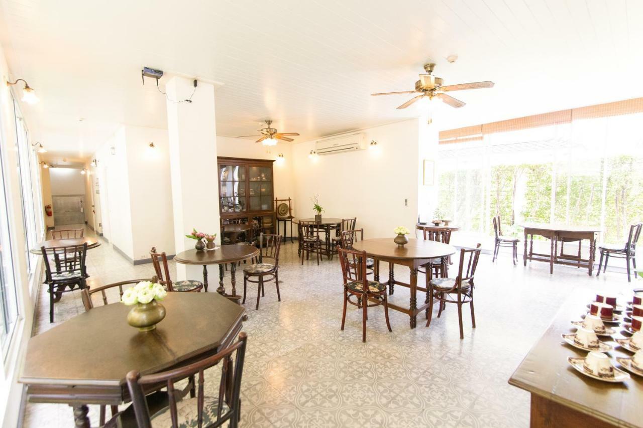 Ssip Boutique Dhevej Bangkok (Adults Only) Otel Dış mekan fotoğraf